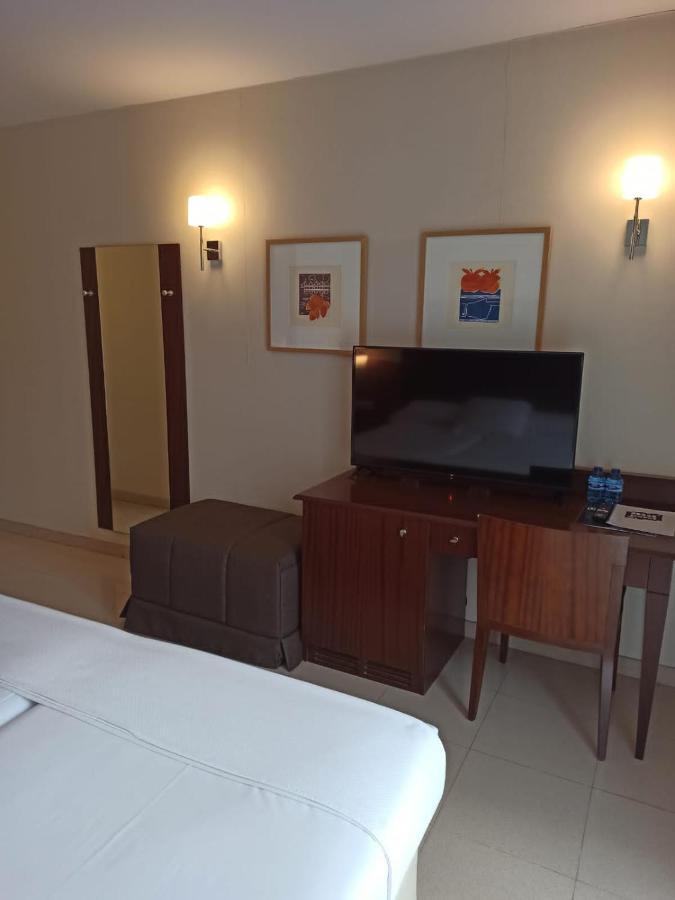 לה קורטינאדה Hotel Mu מראה חיצוני תמונה