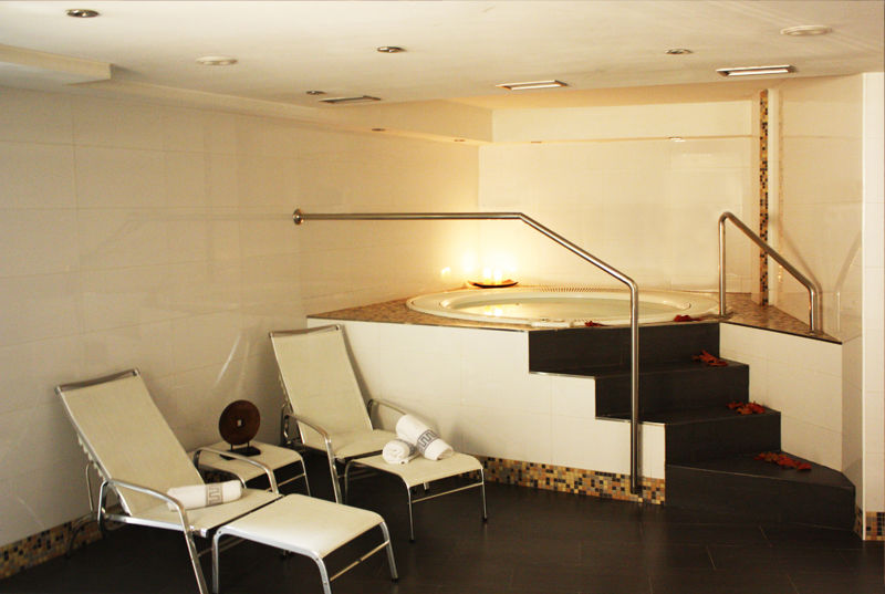 לה קורטינאדה Hotel Mu מראה חיצוני תמונה