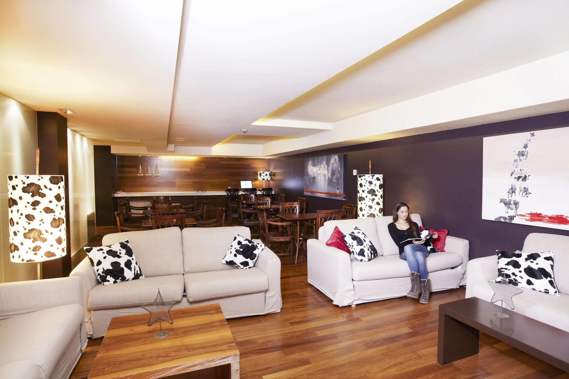 לה קורטינאדה Hotel Mu מראה חיצוני תמונה